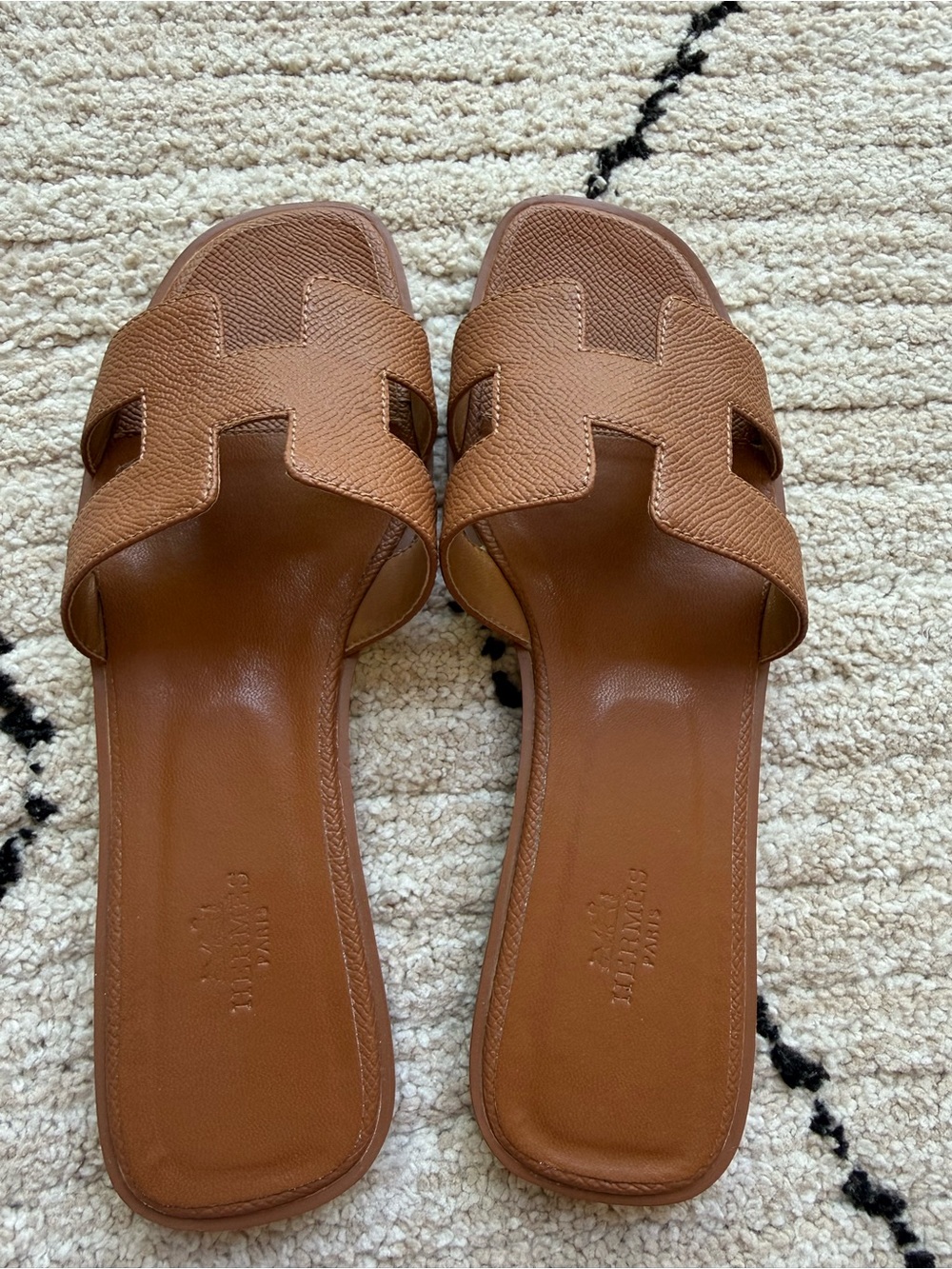 Women’s Oran inspired Slide Sandals — Brown - Picture 3 of 3